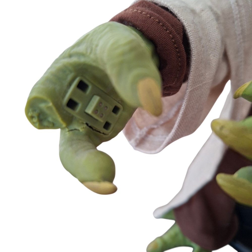 Interactive Animated Yoda Talking & Moving Star Wars Figure 16" - Picture 15 of 15